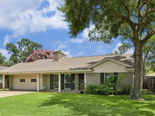 9814 Pine Lake Dr, Houston, TX 77055