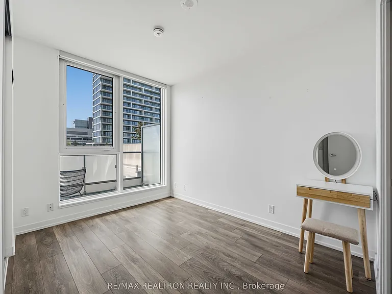 898 Portage Pkwy #903 — Photo 18