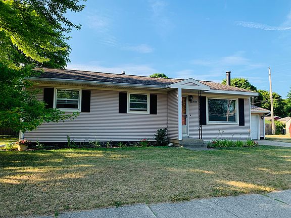 2nd image of 1465 Sibley St SE