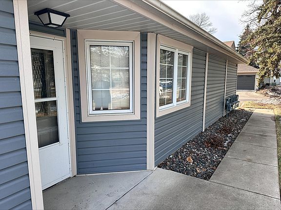 3rd image of 800 98th Ave NW #101NW