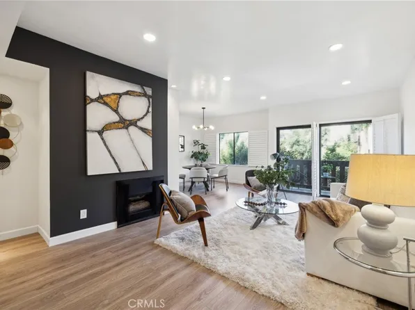 832 Palm Ave APT 202, West Hollywood, CA 90069
