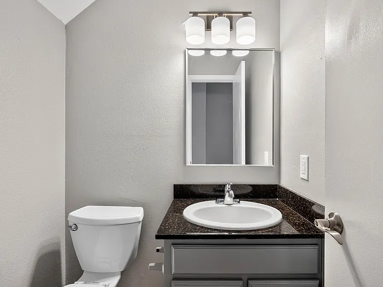 7201 Owen Ct — Photo 5
