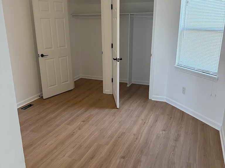 1088 Marsh Court Ln — Photo 9