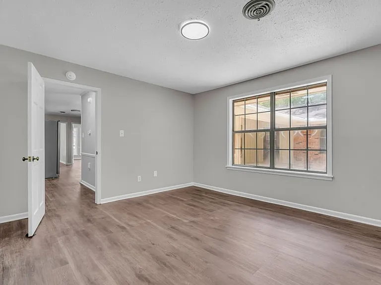 1315 Ruffwood Rd — Photo 15