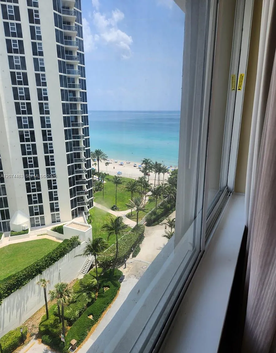 The Aventura Beach Club C — Photo 1