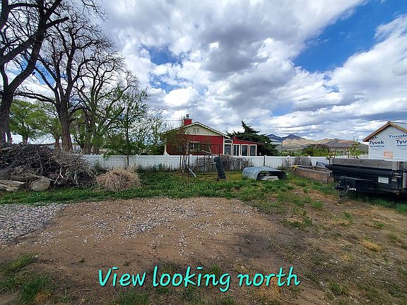 3rd image of 241 S Cottonwood Dr