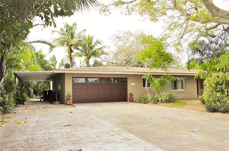 1st image of 7424 Starfish Dr