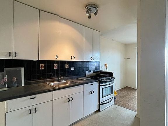 5th image of 458 Neptune Ave APT 22H