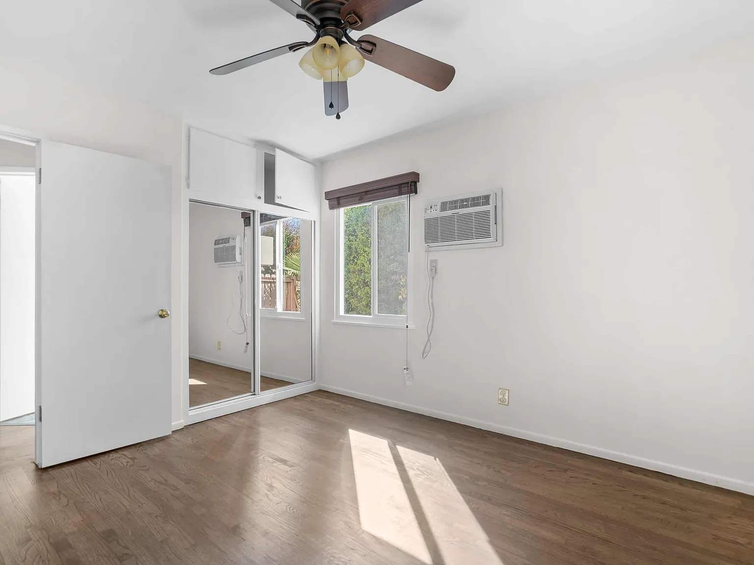 330 W Alameda — Photo 4