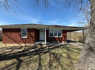 10304 Caven Ave, Louisville, KY 40229