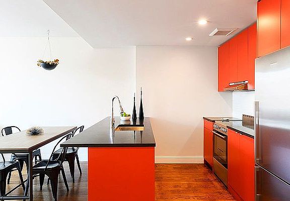 4th image of 954 Bergen St APT 3B