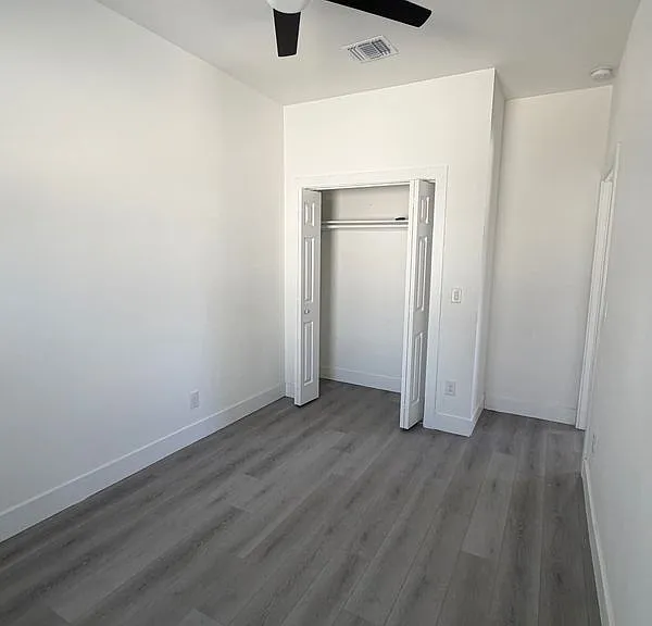 2427 W Southcross Blvd #2 — Photo 13