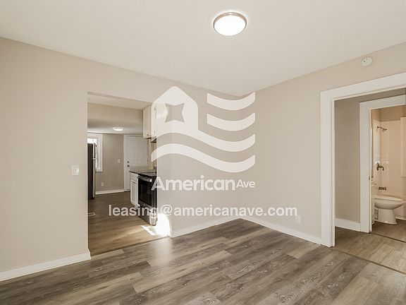 4-Dining Room