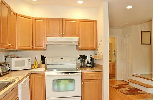 38 Parker Ave Photo 1