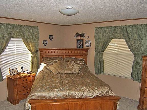 2nd image of N7222 Oakwood Dr