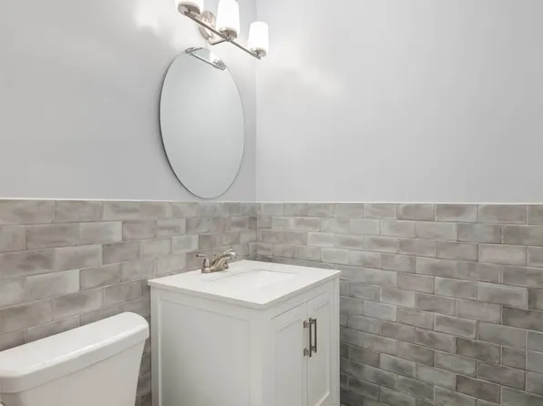 30 West 60th Street image 13 of 20