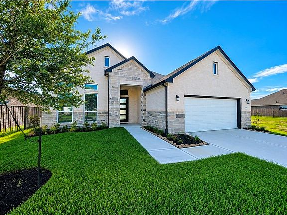 2nd image of 2825 Golden Isle Drive