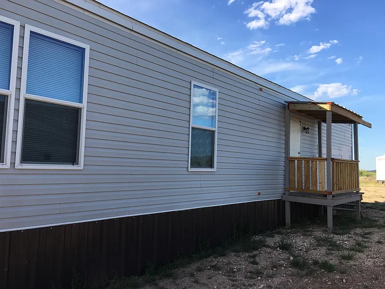 3007 W Highway 90 #3 — Photo 1