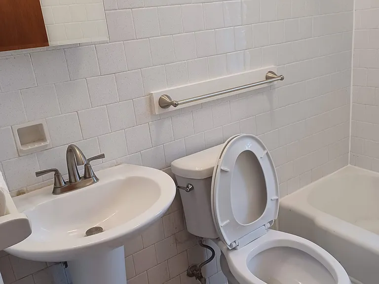 222 E Whitlock Ave #1 — Photo 4