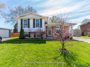 8 Altmar Ct, Saint Catharines, ON L2N 6B2