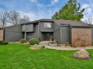 7080 Westview Dr, Columbus, OH 43085