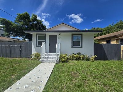 1437 NW 70th St, Miami, FL, 33147