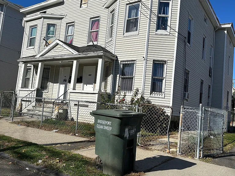 515 Jane St #1L — Photo 21