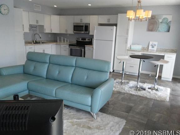 2nd image of 335 N Causeway APT C25