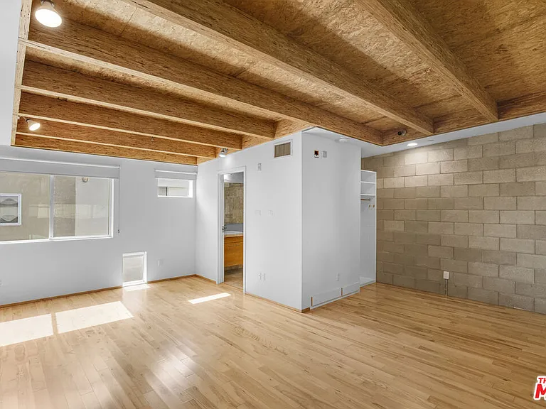 717 N Highland Ave #16 — Photo 17