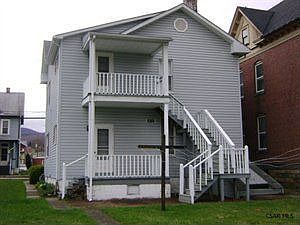 2nd image of 134 Chandler Ave