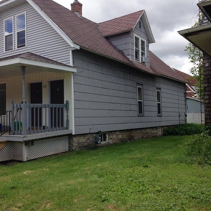 2nd image of 210 S Cedar Ave