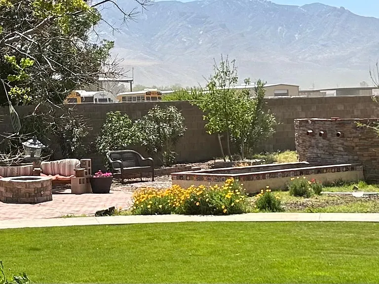 N Spencer Ln — Photo 1
