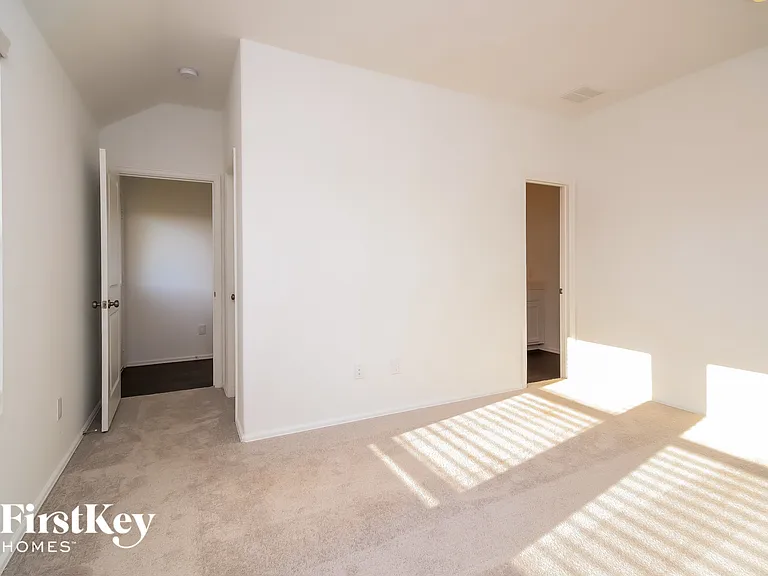 18438 Running Shadow Ct — Photo 10