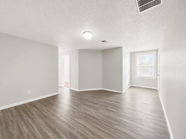 727 Culbertson Dr #122 — Photo 2
