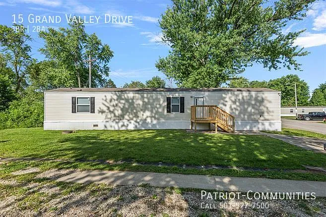 15 Grand Valley Dr — Photo 2