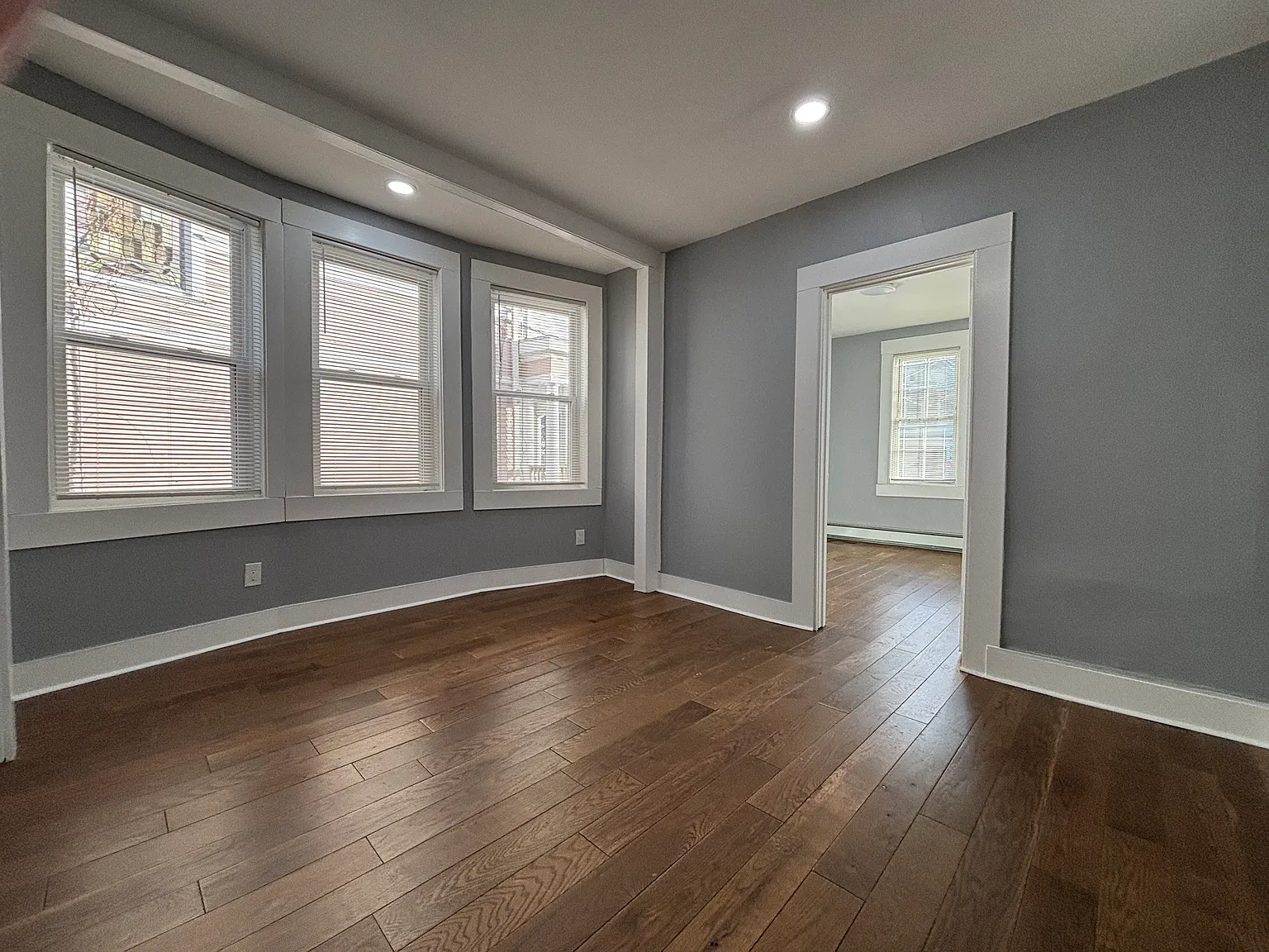 3 bed, 1100 sqft, $1,745 — Photo 1
