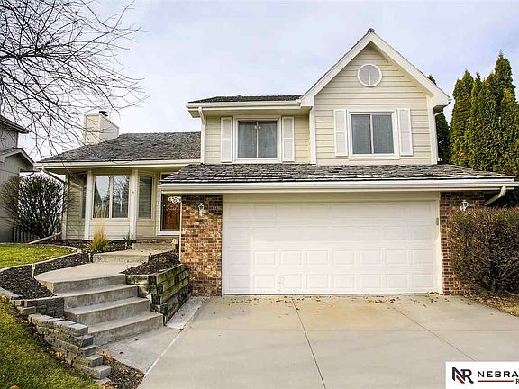2nd image of 1504 N 158th Ave