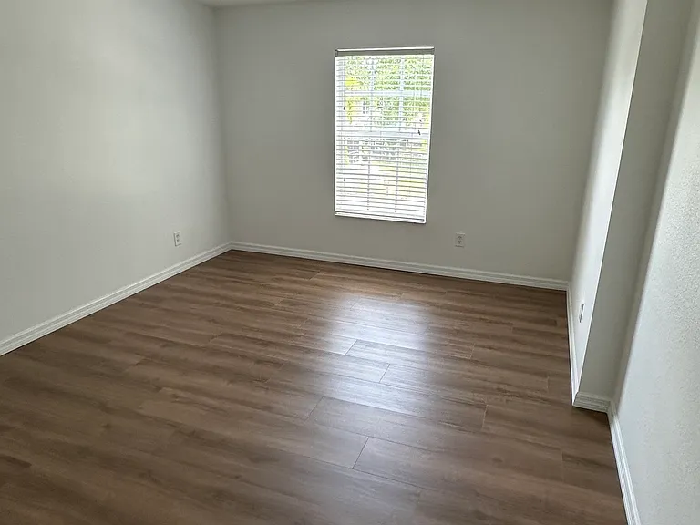 5172 Leeds Rd #5172 — Photo 17