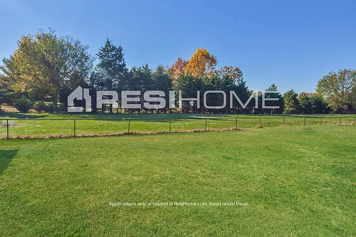 108 Lockport Dr — Photo 12