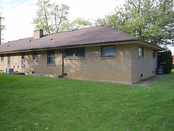 3rd image of 33407 Electric Blvd