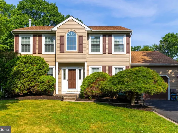 5960 Captain Milton E Major Ave, Bensalem, PA 19020