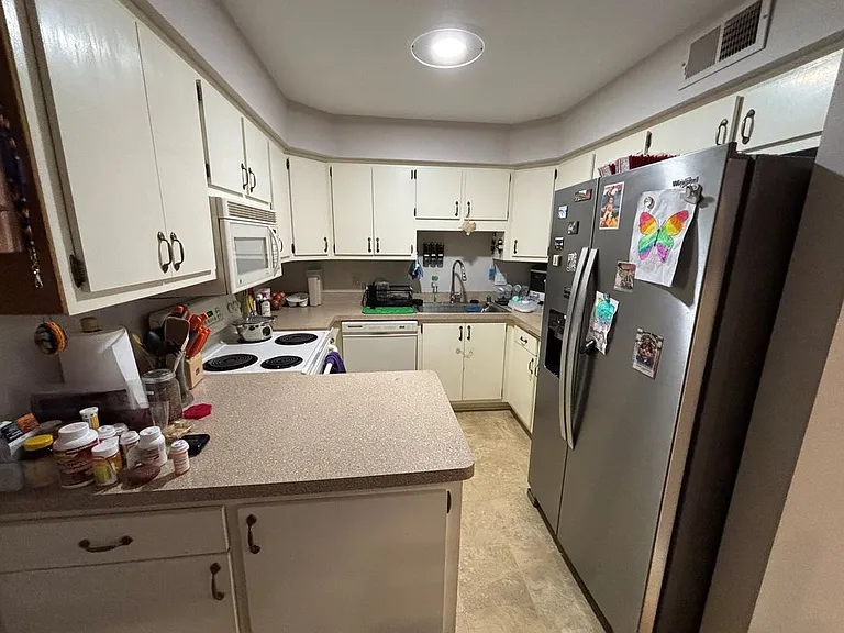 7530 N Port Washington Rd #203 — Photo 6