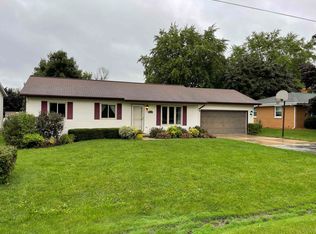 3527 Finger Rd, Green Bay, WI 54311