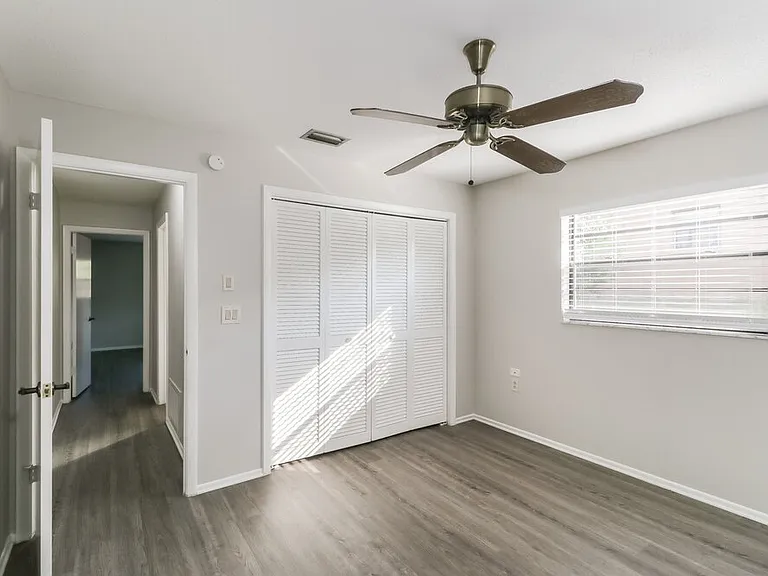 12305 Drake Ln — Photo 9