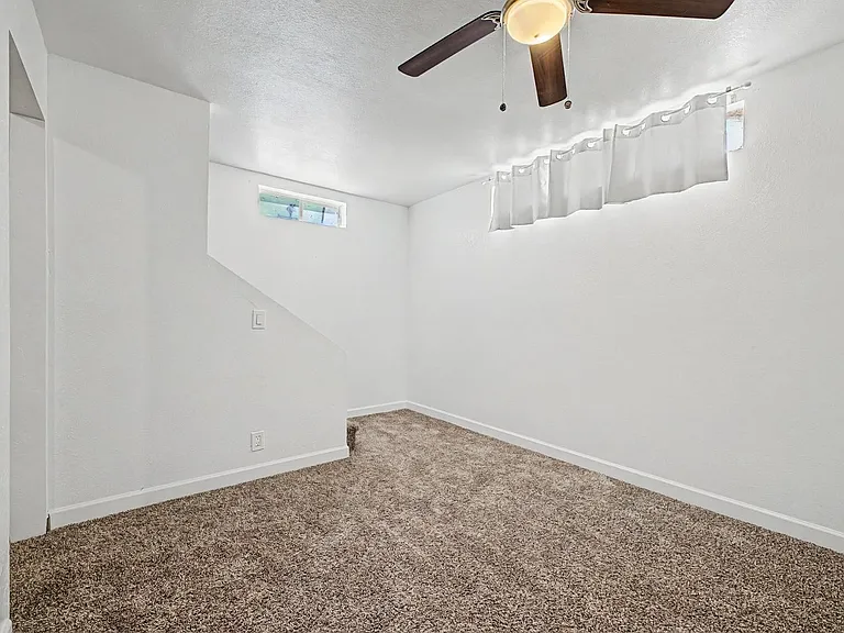 3519 W Orchid Ln — Photo 26