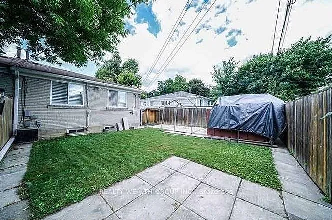 271 McConvey Dr — Photo 14