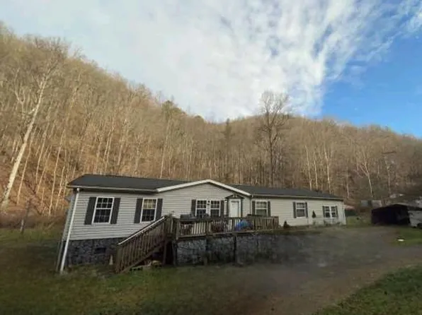 443 Kelly Fork Rd, Hazard, KY 41701