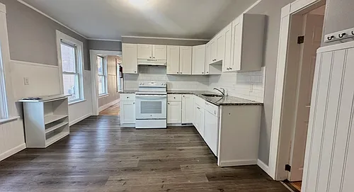 377 Main St #1 Photo 1