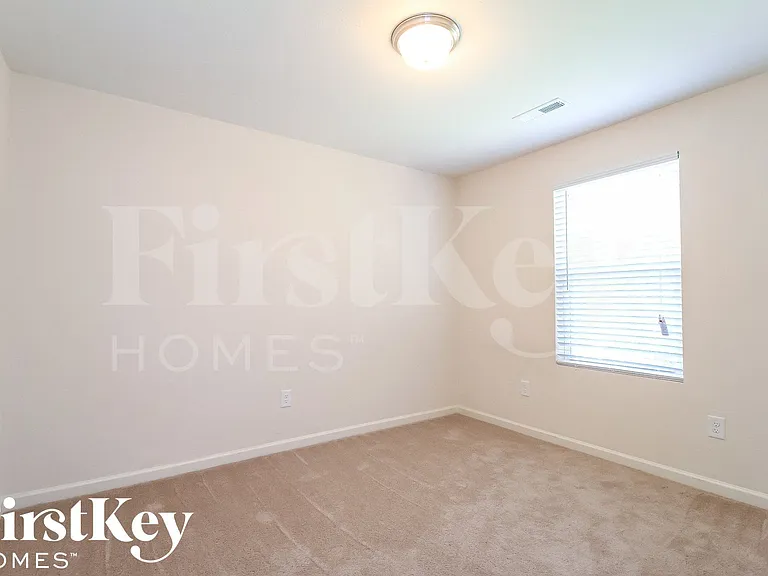 1909 Allyson Ave — Photo 11
