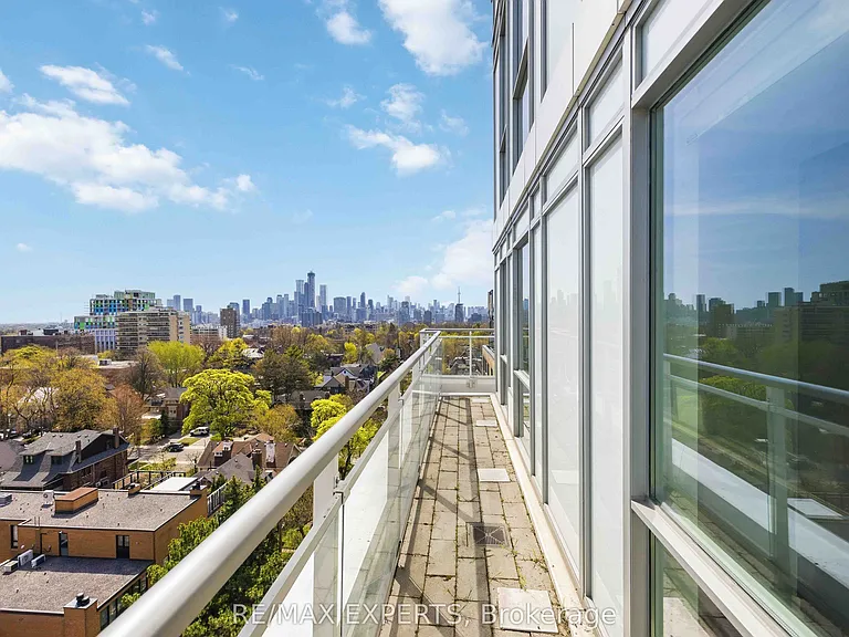223 Saint Clair Ave W #1007 — Photo 3